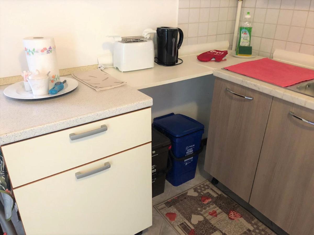 Oasi Di Paradiso - Comfy Private Apartment On Ground Floor With Terrace 代森扎诺-德尔加达 外观 照片